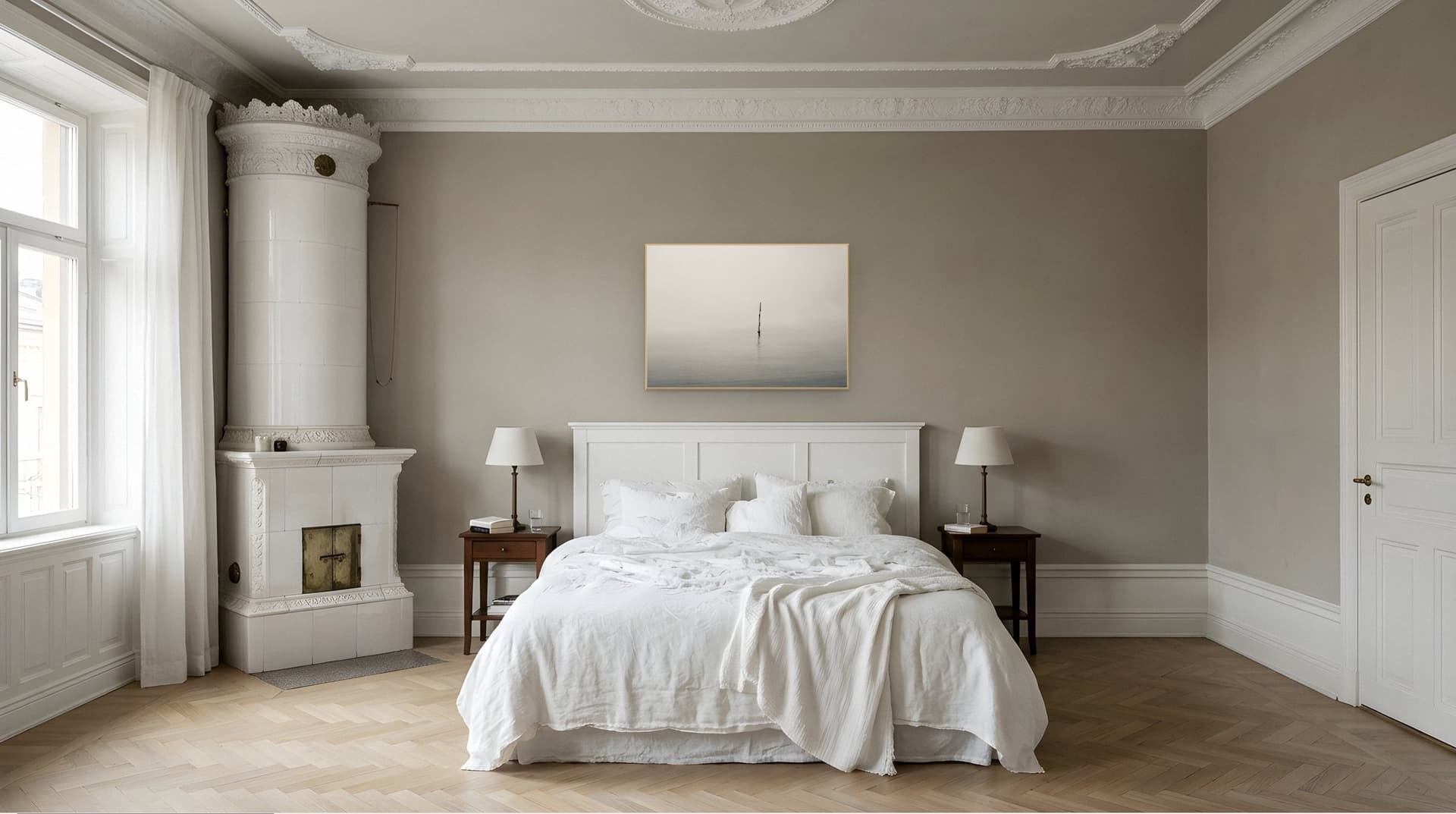What size print above a bed?